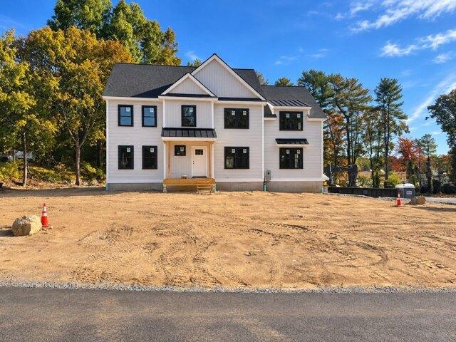 House for sale in Wilmington, Middlesex County
