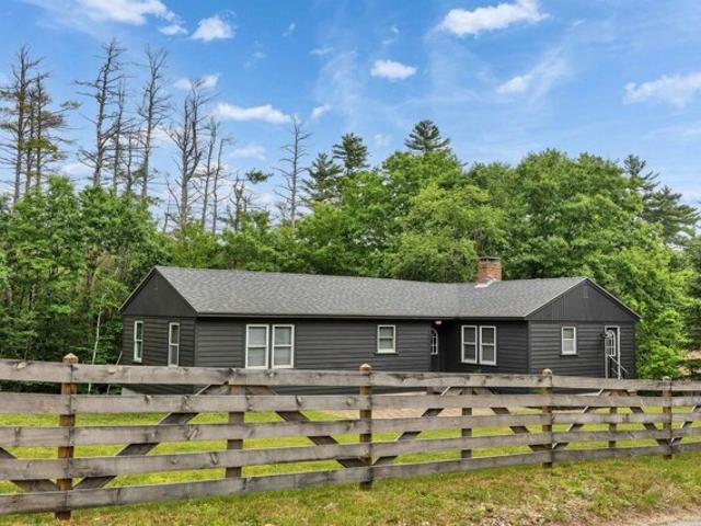 House for sale in New Hampshire