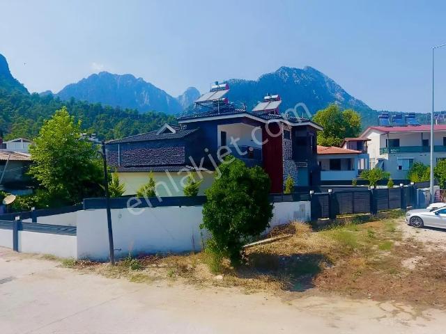 Kemer, Antalya içerisinde satılık Villa