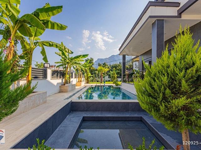 Kemer, Antalya içerisinde satılık Villa