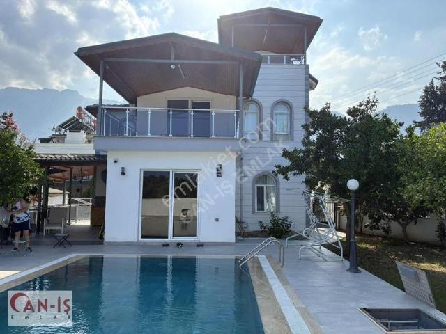 Kemer, Antalya içerisinde satılık Villa