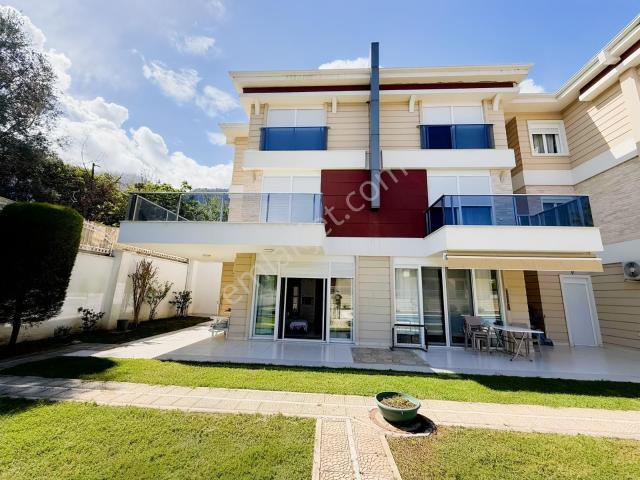 Kemer, Antalya içerisinde satılık Villa