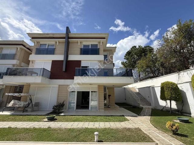 Kemer, Antalya içerisinde kiralık Villa