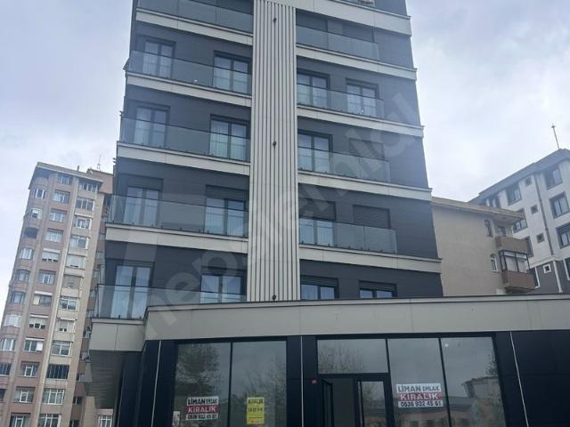 Merdivenköy Mahallesi, Kadıköy içerisinde satılık Dükkan