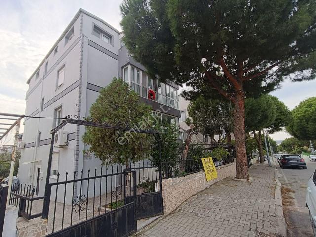 Aliağa, İzmir içerisinde satılık Bina