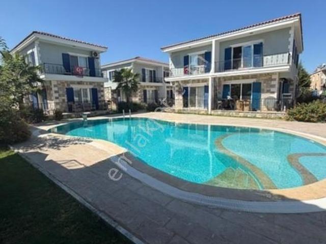 Foça, İzmir içerisinde satılık Villa