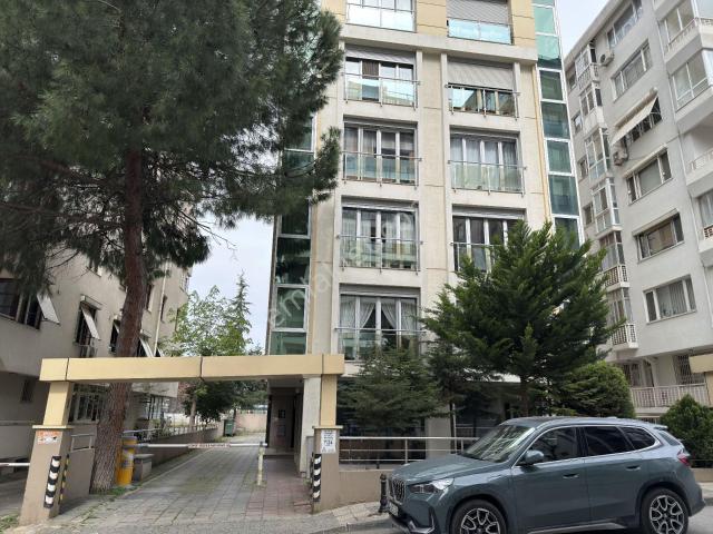 Çiftehavuzlar, Kadıköy içerisinde satılık mülk