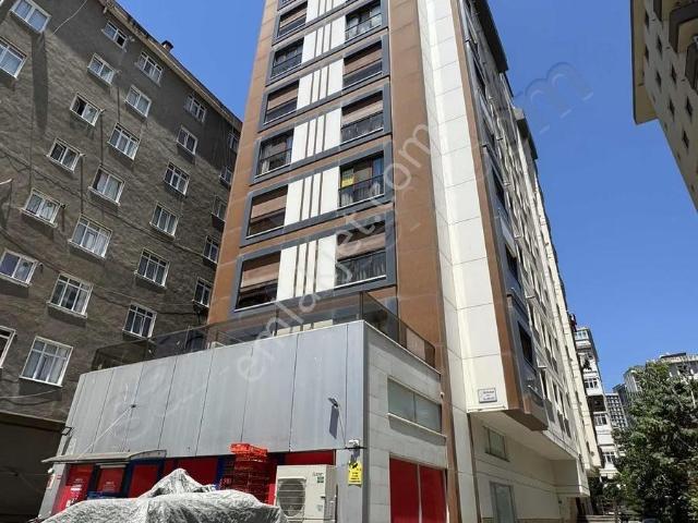 Kadiköy, İstanbul içerisinde kiralık mülk