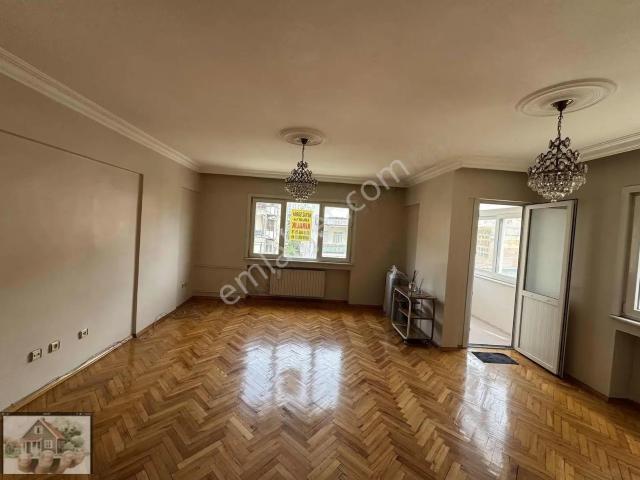 Kadiköy, İstanbul içerisinde kiralık mülk