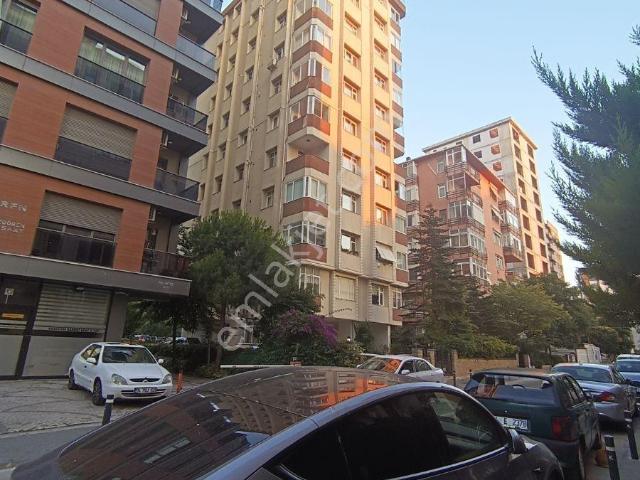 Kadiköy, İstanbul içerisinde satılık mülk