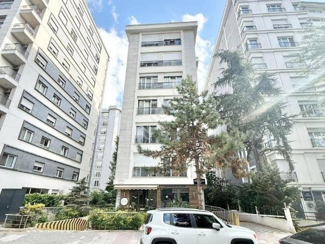 Kadiköy, İstanbul içerisinde satılık mülk