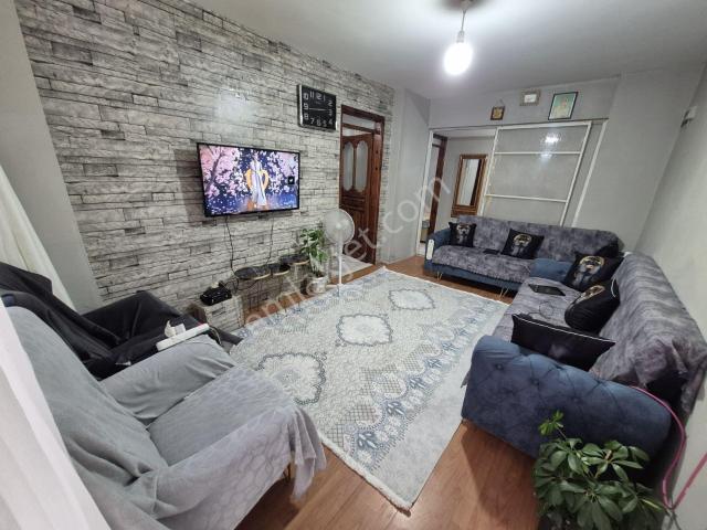 Karabağlar, İzmir içerisinde kiralık mülk