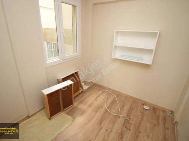 Karabağlar, İzmir içerisinde kiralık mülk