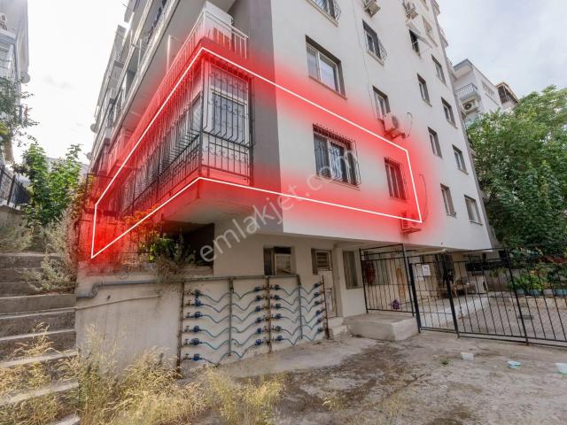 Esenyalı Mahallesi, Karabağlar içerisinde satılık mülk