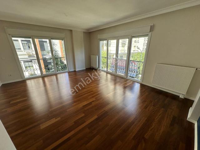 Göztepe Mahallesi, Kadıköy içerisinde kiralık mülk