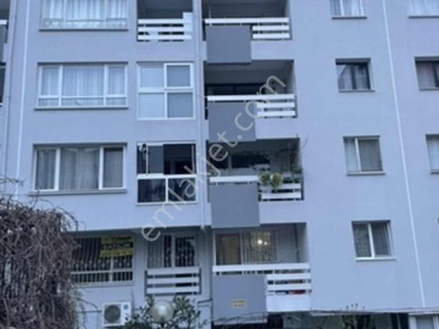Küçükyalı, Konak içerisinde satılık mülk