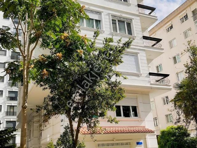 Kadiköy, İstanbul içerisinde satılık mülk