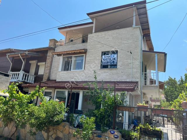 Menderes, İzmir içerisinde satılık Villa