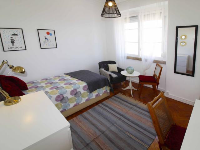 Quarto alugar em São Vicente de Fora, Lisboa