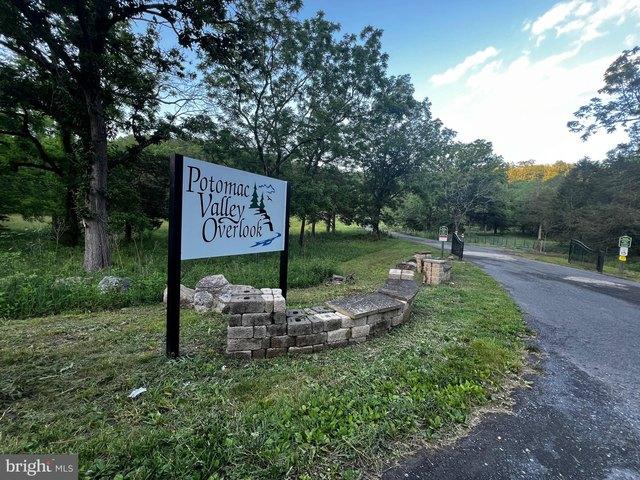 Land for sale in Hardy, West Virginia