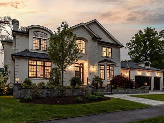 House for sale in Newton