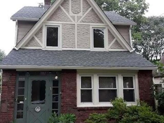 House for rent in Teaneck