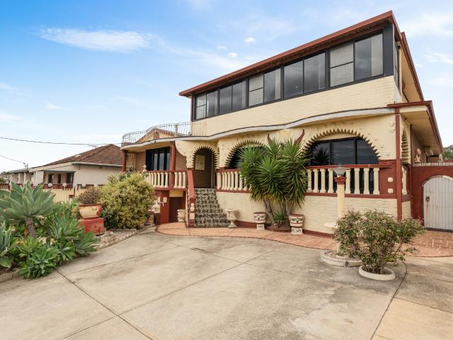 House for sale in Hamilton Hill, Western Australia