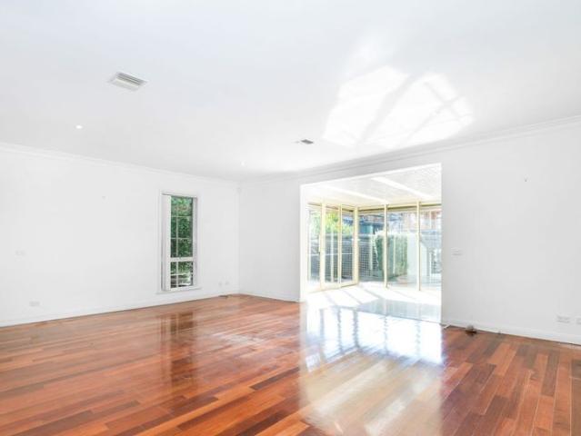 Townhouse for rent in Camerons Creek, Victoria