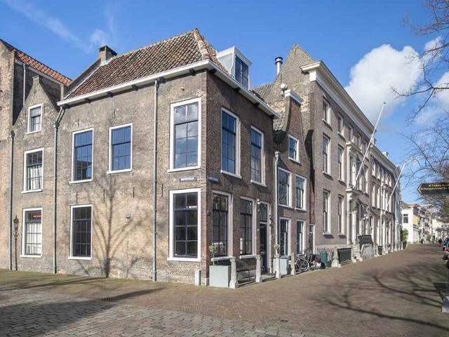 Eengezinswoning te huur in Schiedam, Zuid Holland