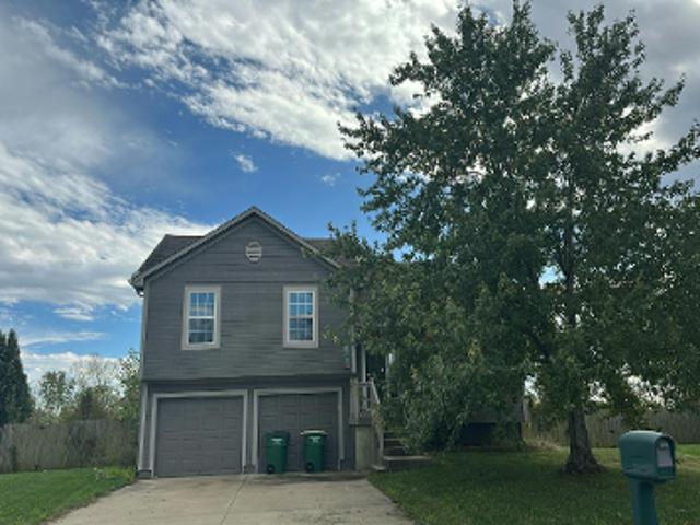 House for sale in Quail Run, Peculiar