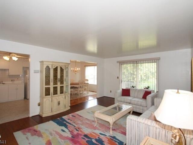 Condo for sale in East Hanover, New Jersey