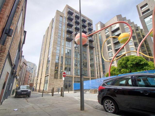 Studio for rent in Ropewalks, Calderstones