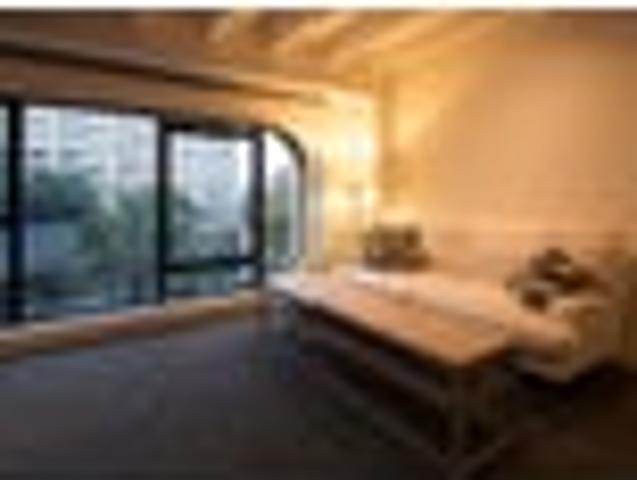 Apartment for rent in Newton, Auckland