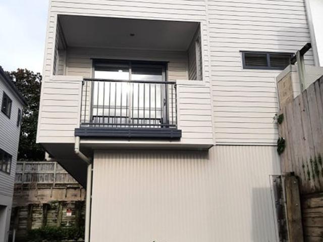 House for rent in Newton, Auckland