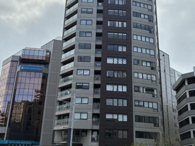 Apartment for rent in Newton, Auckland