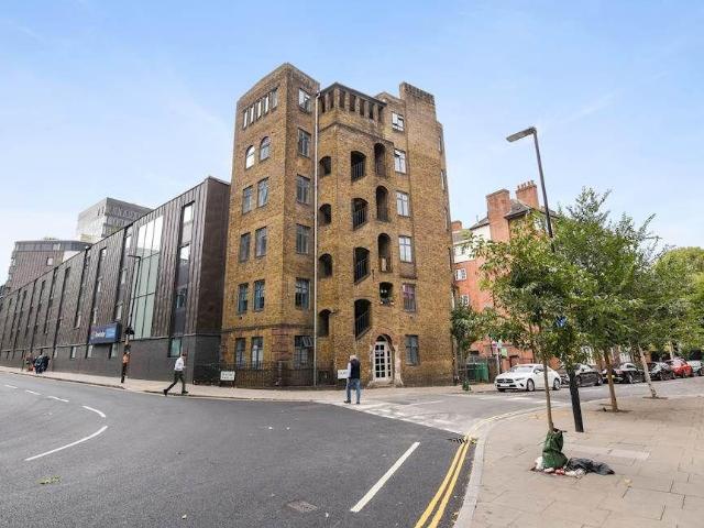 House for rent in Somers Town, Greater London