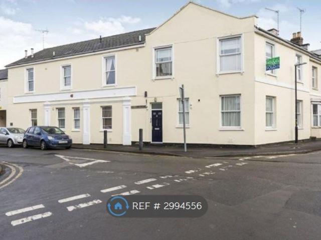 Apartment for rent in Golden Valley, Gloucestershire