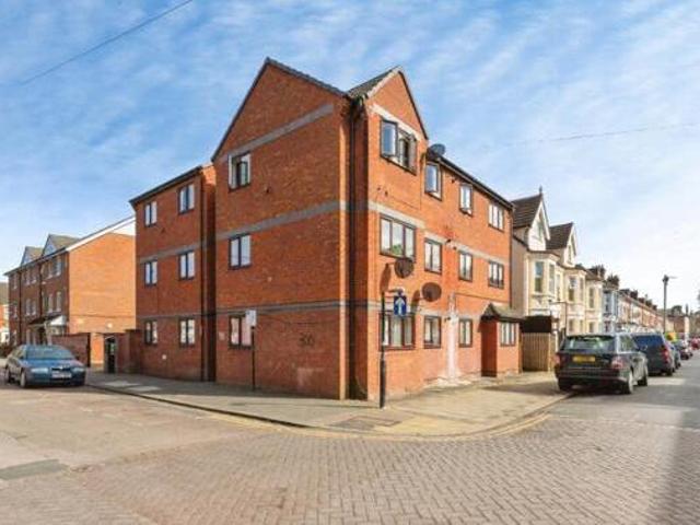 House for sale in Bedford
