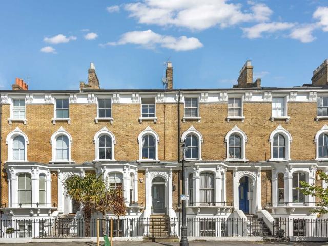 Apartment for rent in Clapham, Greater London