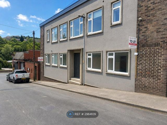 Apartment for rent in Batley, West Yorkshire