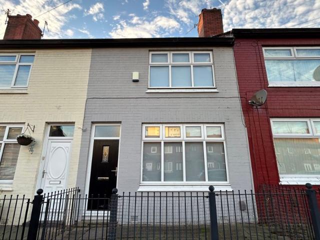 House for rent in Calderstones