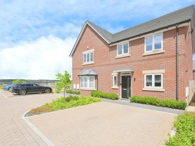 House for sale in Hampton Green, Cambridgeshire