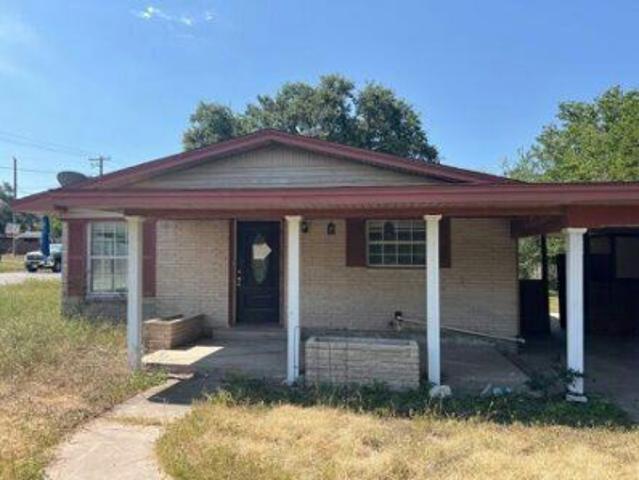 House for sale in Kenedy, Karnes County