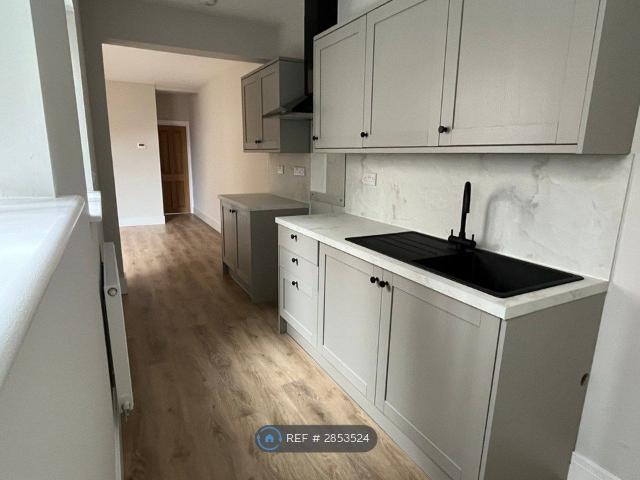 House for rent in Caldermill, East Midlands