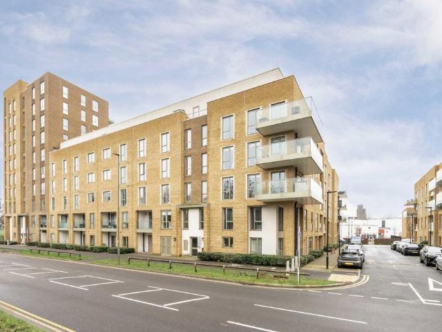 Apartment for rent in Mill Hill, Greater London