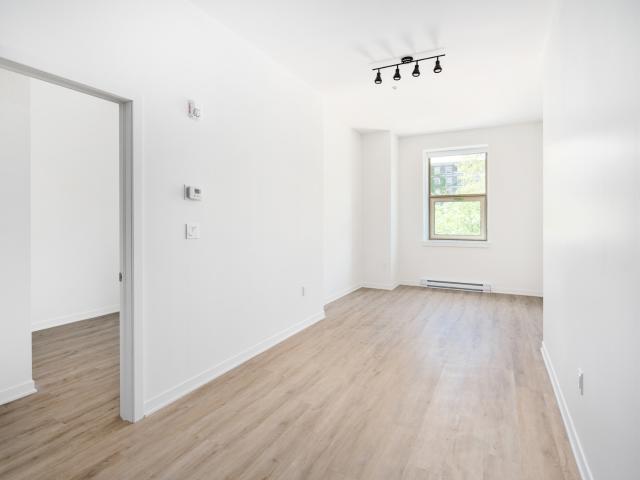 Apartment for rent in St. Leonard's, Quebec