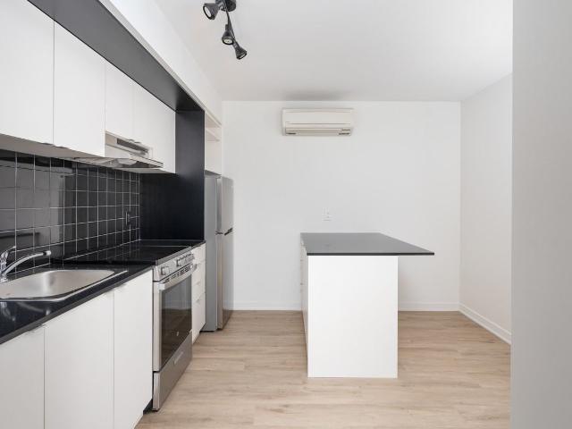 Apartment for rent in St. Leonard's, Quebec