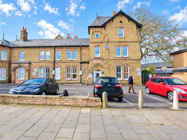 Apartment for rent in Newtown, Huntingdonshire