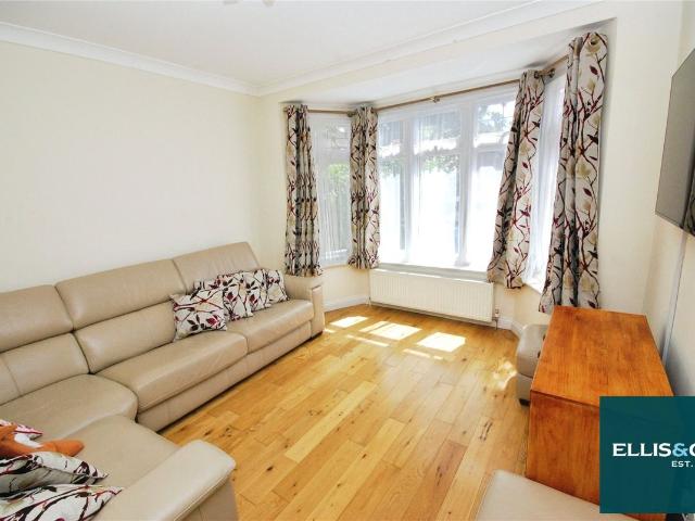 House for rent in Brent Cross, Greater London
