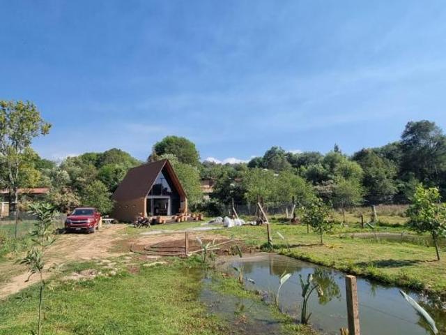 GRAN CABAÑA EN VENTA, CON LAGO PROPIO.